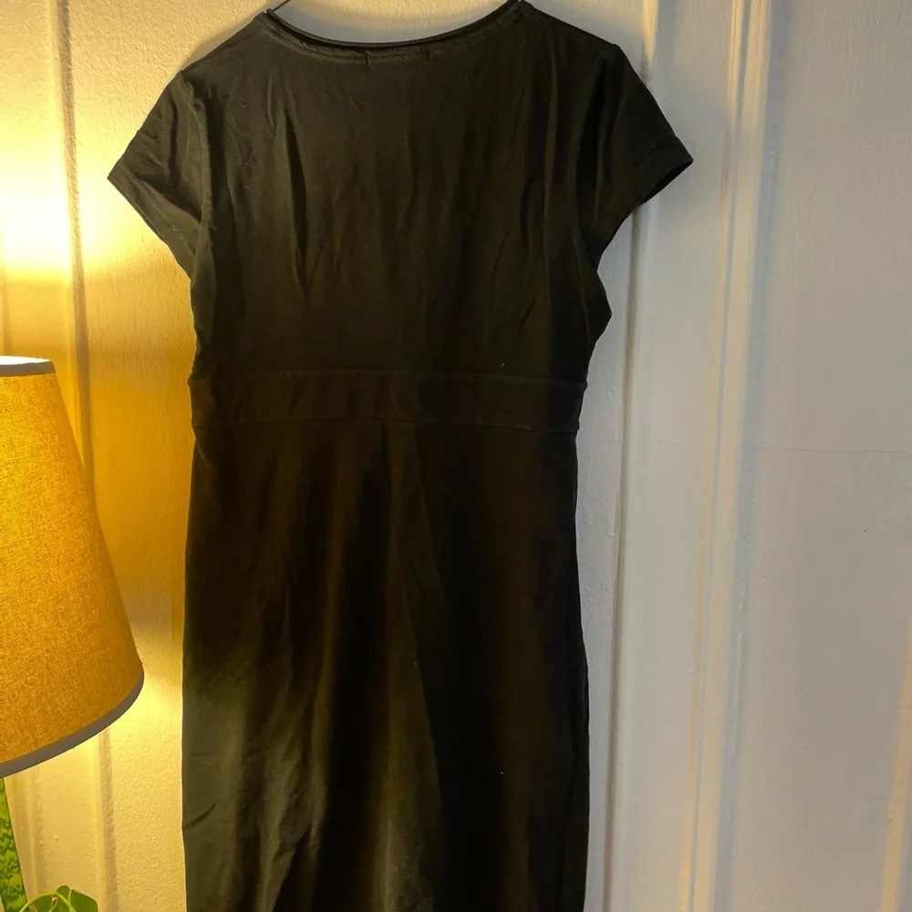 Boden Black V-Neck Dress 6P - Picture 4 of 4